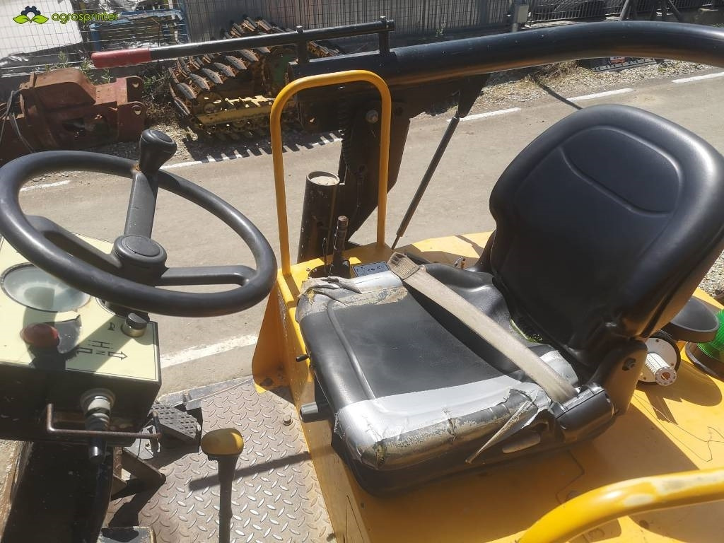 Мини самосвал JCB 9T: снимка 8