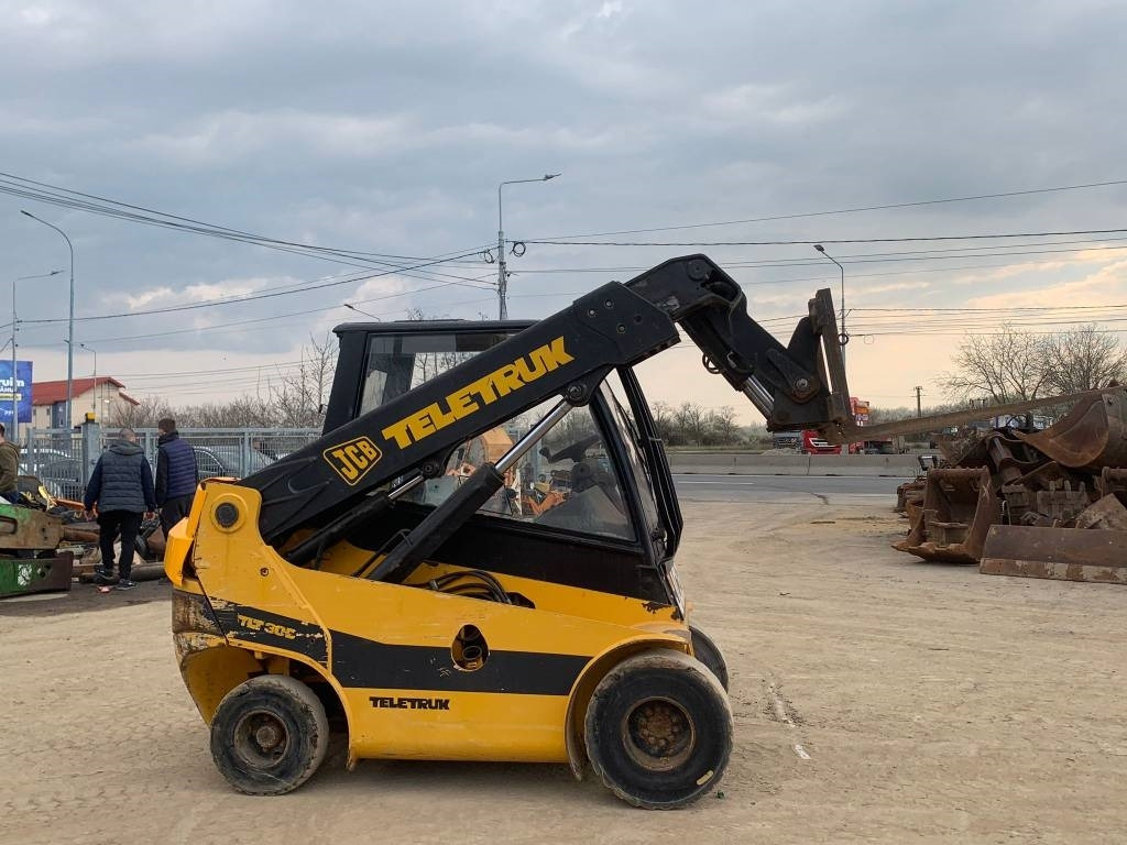 JCB TLT 30 D - Телескопичен товарач: снимка 5 JCB TLT 30 D - Телескопичен товарач: снимка 5