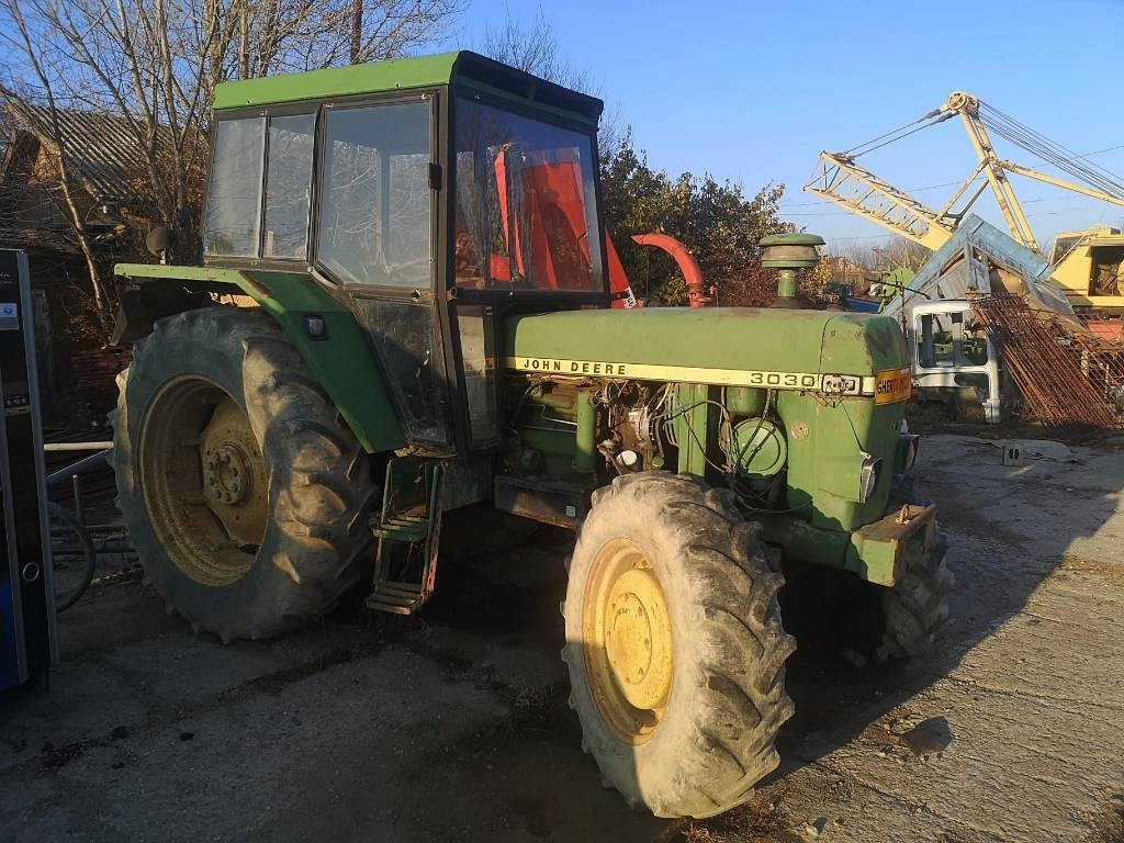 John Deere 3030 - Трактор: снимка 1 John Deere 3030 - Трактор: снимка 1