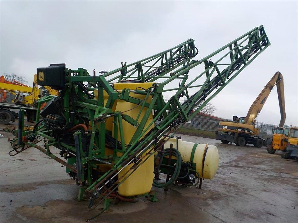 John Deere 510 - Навесна пръскачка: снимка 3 John Deere 510 - Навесна пръскачка: снимка 3