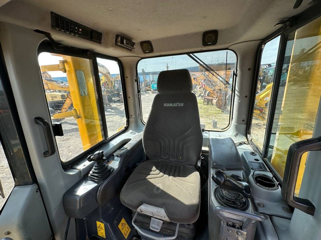 Булдозер Komatsu D61PX-15EO: снимка 13 Булдозер Komatsu D61PX-15EO: снимка 13