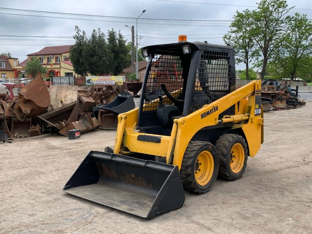 Komatsu SK 510 - Мини челен товарач: снимка 2 Komatsu SK 510 - Мини челен товарач: снимка 2