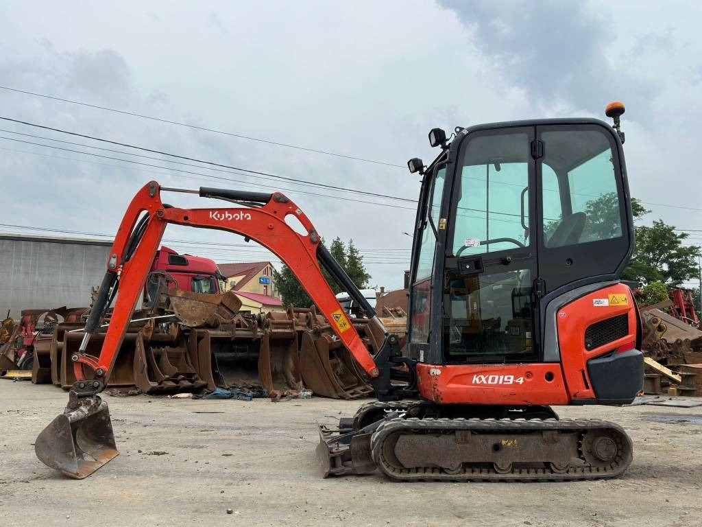 Kubota KX 019-4 - Мини багер: снимка 5 Kubota KX 019-4 - Мини багер: снимка 5