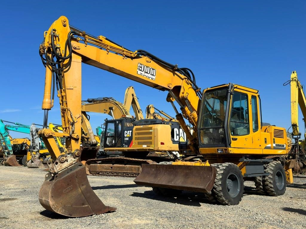 Liebherr A 900 B - Колесен багер: снимка 1 Liebherr A 900 B - Колесен багер: снимка 1