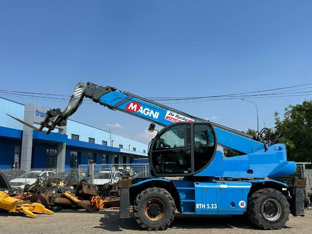 Magni RTH 5,23 - Телескопичен товарач: снимка 2 Magni RTH 5,23 - Телескопичен товарач: снимка 2