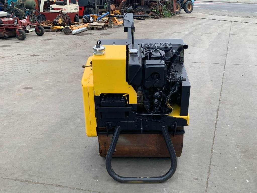 Mecalac MBR 71 - Мини валяк: снимка 2 Mecalac MBR 71 - Мини валяк: снимка 2
