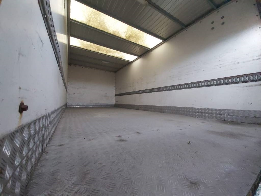 Mercedes-Benz 814D  - Камион фургон: снимка 5 Mercedes-Benz 814D  - Камион фургон: снимка 5