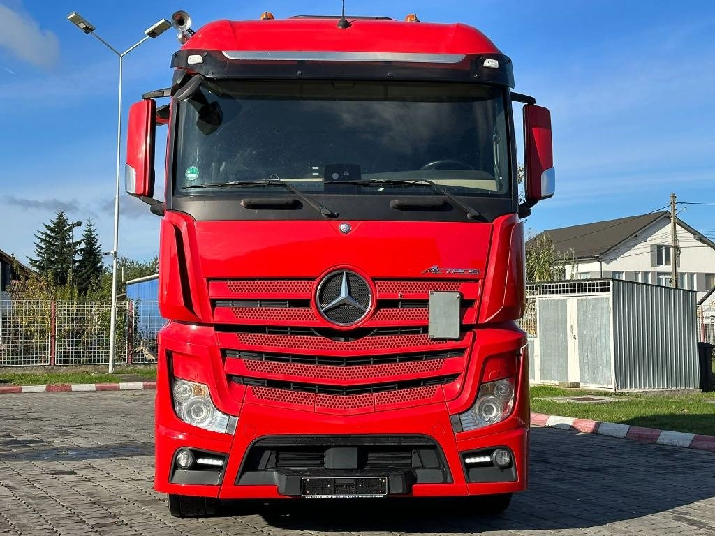 Mercedes-Benz Actros 963-4-A - Камион фургон: снимка 2 Mercedes-Benz Actros 963-4-A - Камион фургон: снимка 2