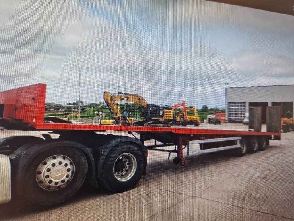 Montracon 3 Axles - Нискорамна площадка полуремарке: снимка 1 Montracon 3 Axles - Нискорамна площадка полуремарке: снимка 1