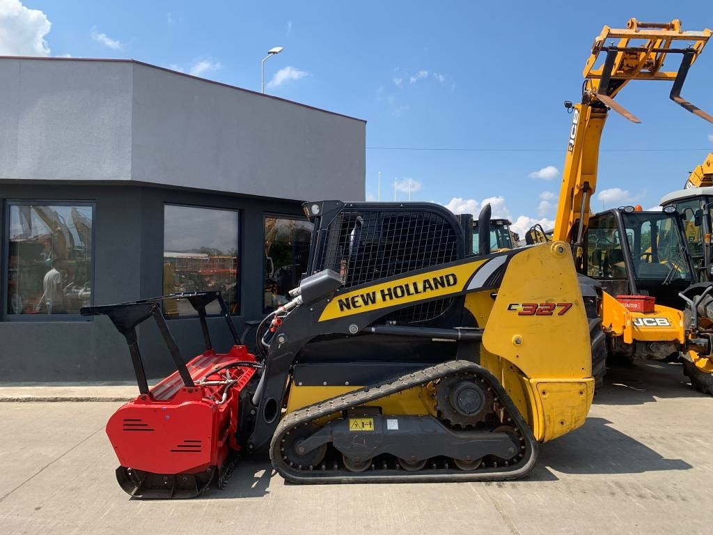 New Holland C327 - Мини челен товарач: снимка 2 New Holland C327 - Мини челен товарач: снимка 2
