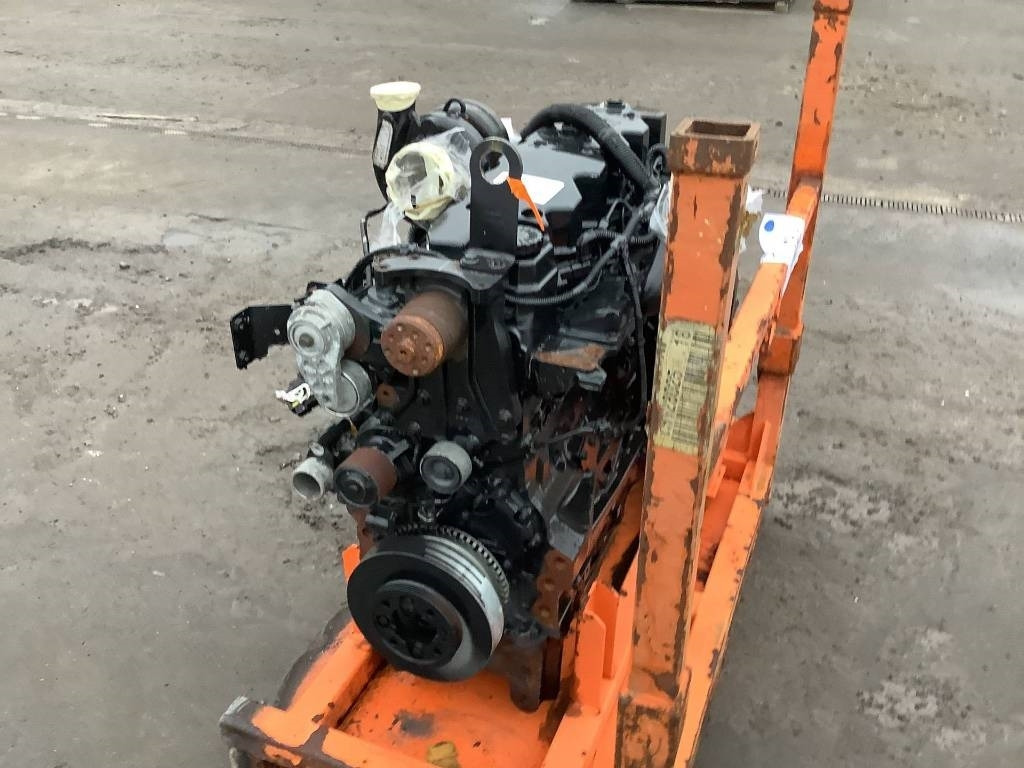 New Holland F4DFE613J*A0002 - Двигател за Строителна техника: снимка 2 New Holland F4DFE613J*A0002 - Двигател за Строителна техника: снимка 2