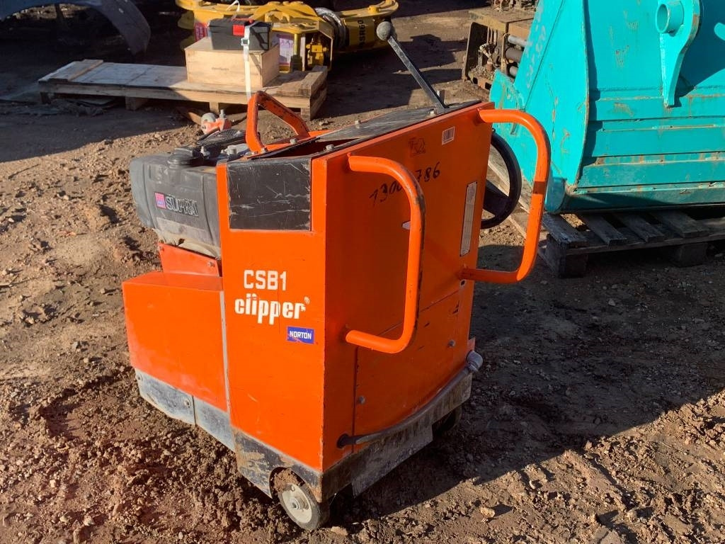 Norton Clipper CSB1 - Техника за слагане на асфалт: снимка 5 Norton Clipper CSB1 - Техника за слагане на асфалт: снимка 5