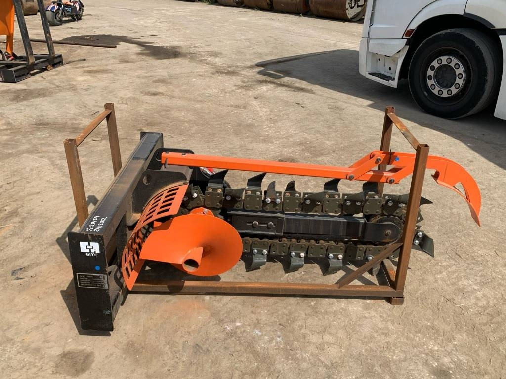 GIYI D380 TRENCHER - Прикачен инвентар за Строителна техника: снимка 1 GIYI D380 TRENCHER - Прикачен инвентар за Строителна техника: снимка 1
