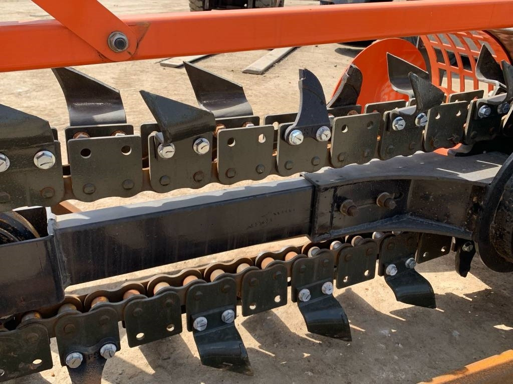 GIYI D380 TRENCHER - Прикачен инвентар за Строителна техника: снимка 3 GIYI D380 TRENCHER - Прикачен инвентар за Строителна техника: снимка 3