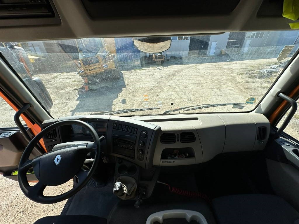 Renault Midlum 220 DCI - Камион фургон: снимка 3 Renault Midlum 220 DCI - Камион фургон: снимка 3