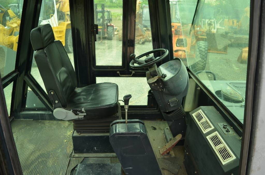 Sinoway LTP1016H - Пневматичен валяк: снимка 5 Sinoway LTP1016H - Пневматичен валяк: снимка 5