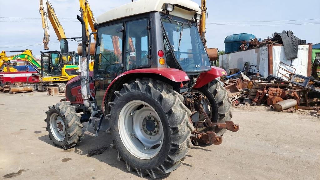 TYM T700 - Трактор: снимка 3 TYM T700 - Трактор: снимка 3
