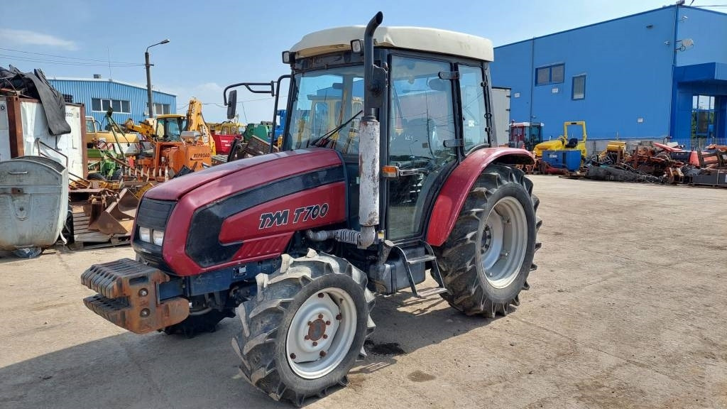 TYM T700 - Трактор: снимка 2 TYM T700 - Трактор: снимка 2