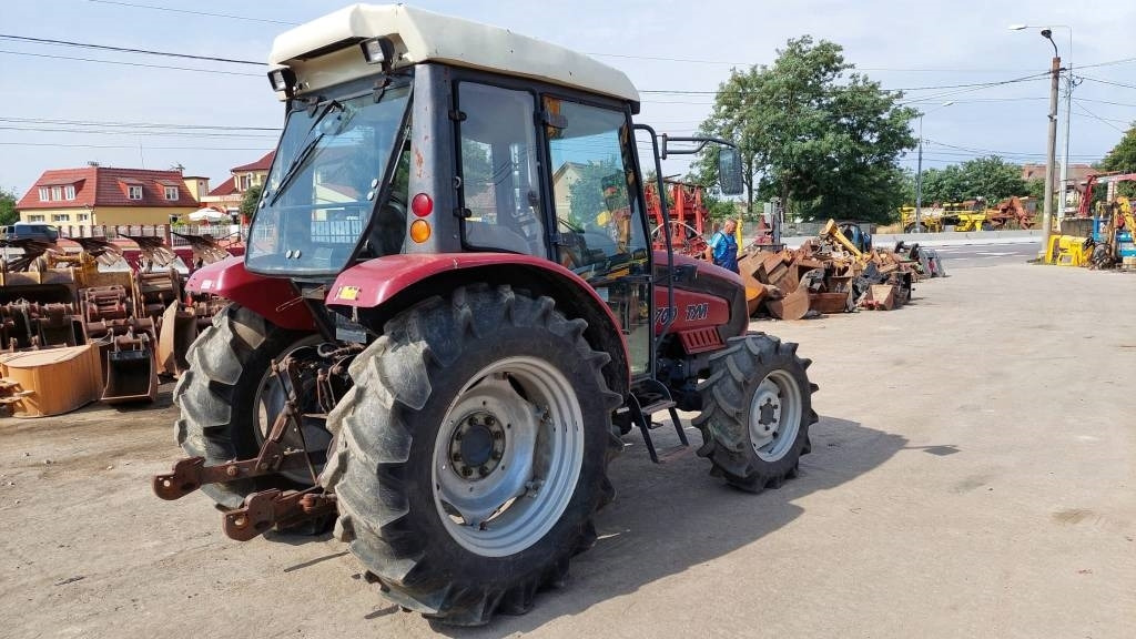 TYM T700 - Трактор: снимка 4 TYM T700 - Трактор: снимка 4