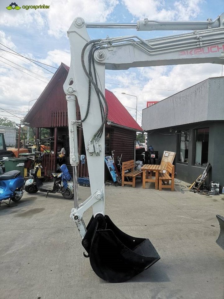 Takeuchi TB180FR - Мини багер: снимка 5 Takeuchi TB180FR - Мини багер: снимка 5