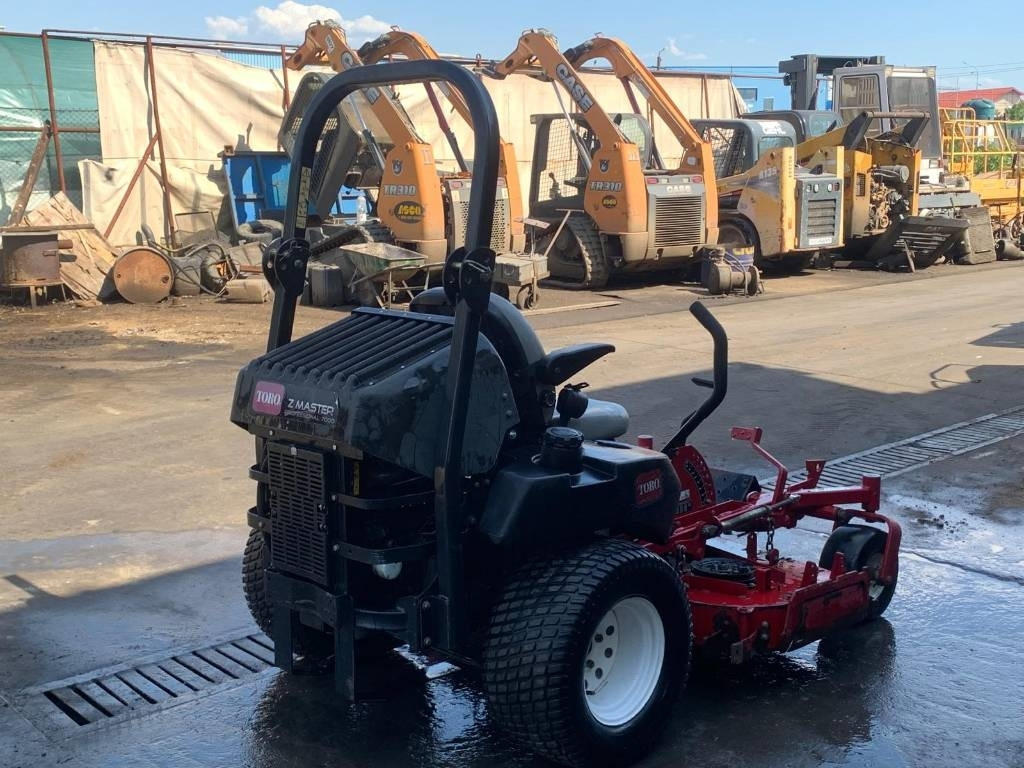 Toro Z MASTER PROFESSIONAL 7000 - Косачка за трева: снимка 4 Toro Z MASTER PROFESSIONAL 7000 - Косачка за трева: снимка 4