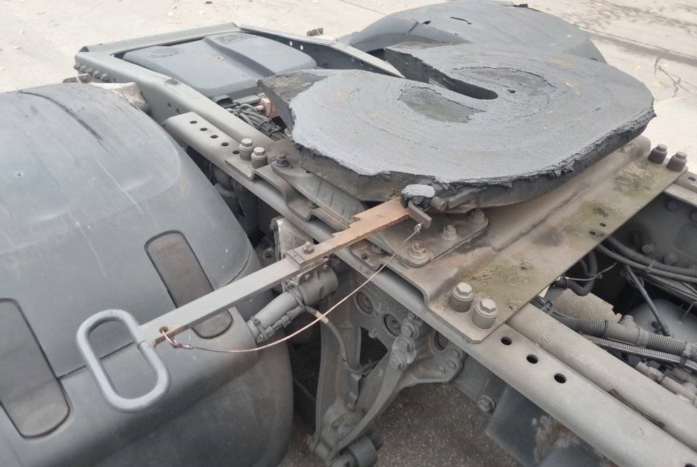 DAF CF 410 - Влекач: снимка 4 DAF CF 410 - Влекач: снимка 4