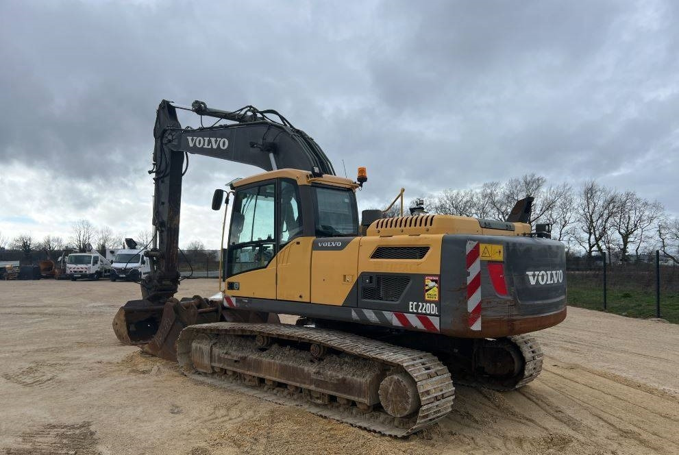 Volvo EC 220 DL - Верижен багер: снимка 2 Volvo EC 220 DL - Верижен багер: снимка 2