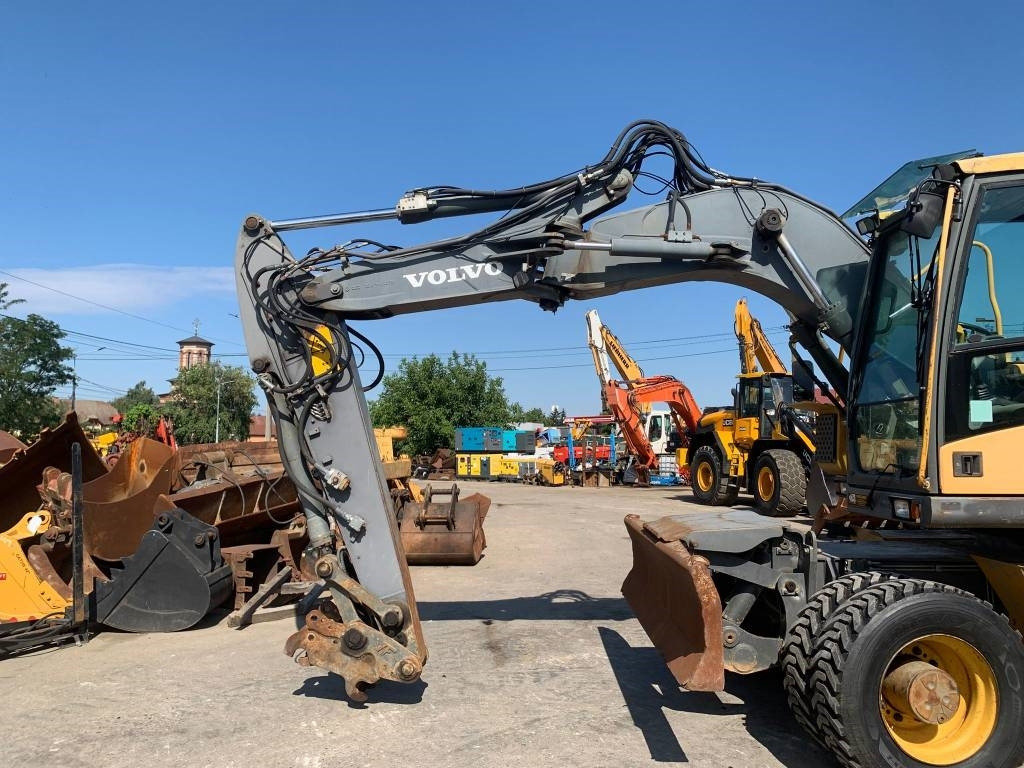 Volvo EW 140 C - Колесен багер: снимка 4 Volvo EW 140 C - Колесен багер: снимка 4