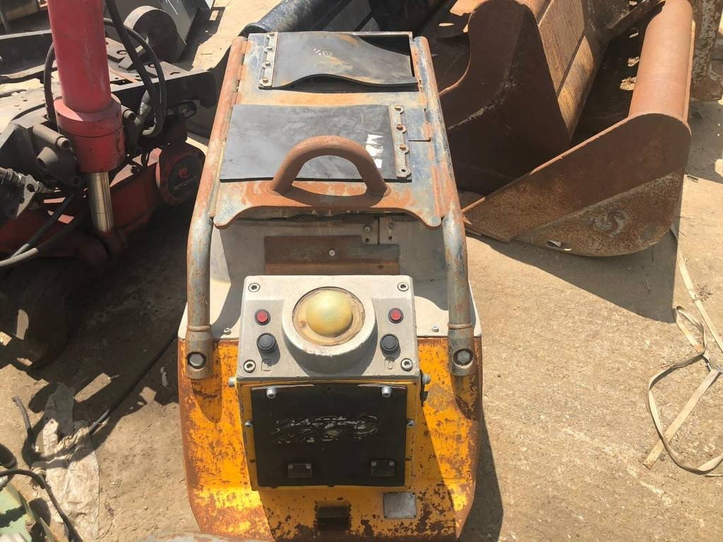 Wacker Neuson DPU7060 - Виброплоча: снимка 4 Wacker Neuson DPU7060 - Виброплоча: снимка 4
