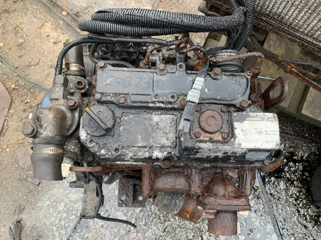 Yanmar 3TNV76 ENGINE - Двигател за Строителна техника: снимка 1 Yanmar 3TNV76 ENGINE - Двигател за Строителна техника: снимка 1