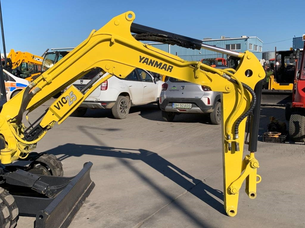 Yanmar Vio 25-4 - Мини багер: снимка 4 Yanmar Vio 25-4 - Мини багер: снимка 4