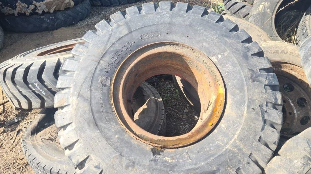 Yokohoma 14.00/20 NEW TYRES - Гума за Строителна техника: снимка 2 Yokohoma 14.00/20 NEW TYRES - Гума за Строителна техника: снимка 2