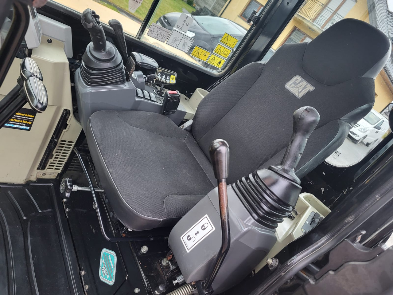 CATERPILLAR 305E CR - Мини багер: снимка 2 CATERPILLAR 305E CR - Мини багер: снимка 2