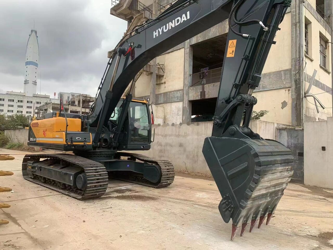 Hyundai R305LC-9T - Верижен багер: снимка 3 Hyundai R305LC-9T - Верижен багер: снимка 3