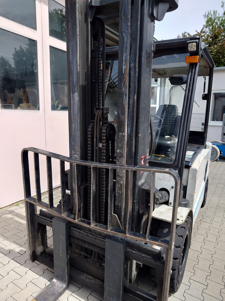 Hyundai 40B-9 - Електрокар: снимка 4 Hyundai 40B-9 - Електрокар: снимка 4