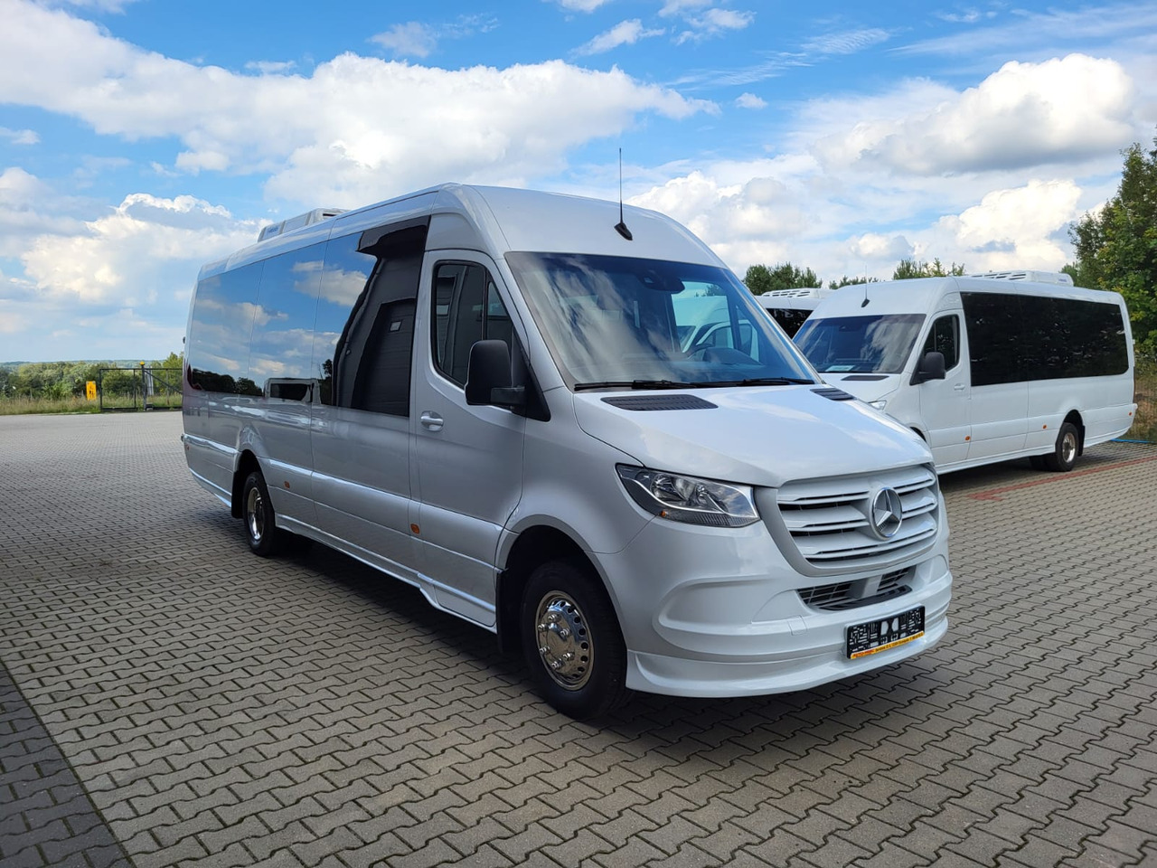 MERCEDES-BENZ Sprinter 517 CDI 24 places+ 3 standing NEW - Междуградски автобус: снимка 2 MERCEDES-BENZ Sprinter 517 CDI 24 places+ 3 standing NEW - Междуградски автобус: снимка 2
