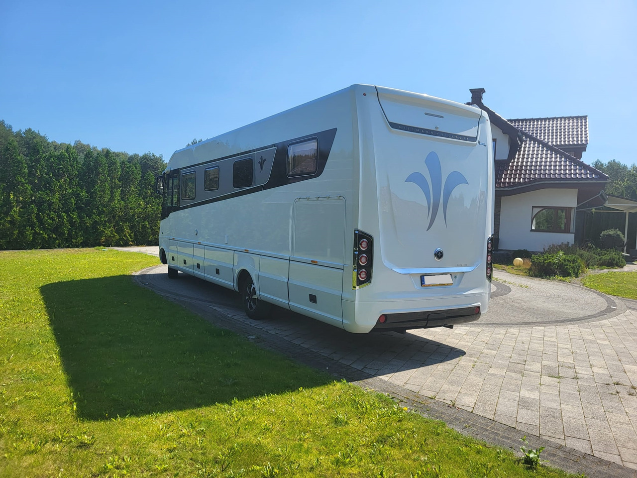 NIESMANN + BISCHOFF 920 - Интегриран кемпер: снимка 3 NIESMANN + BISCHOFF 920 - Интегриран кемпер: снимка 3