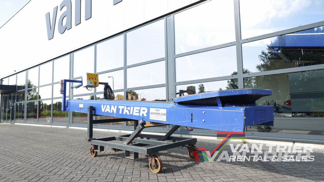 Van Trier 420-80 Flat conveyor - Лентов транспортьор: снимка 1 Van Trier 420-80 Flat conveyor - Лентов транспортьор: снимка 1