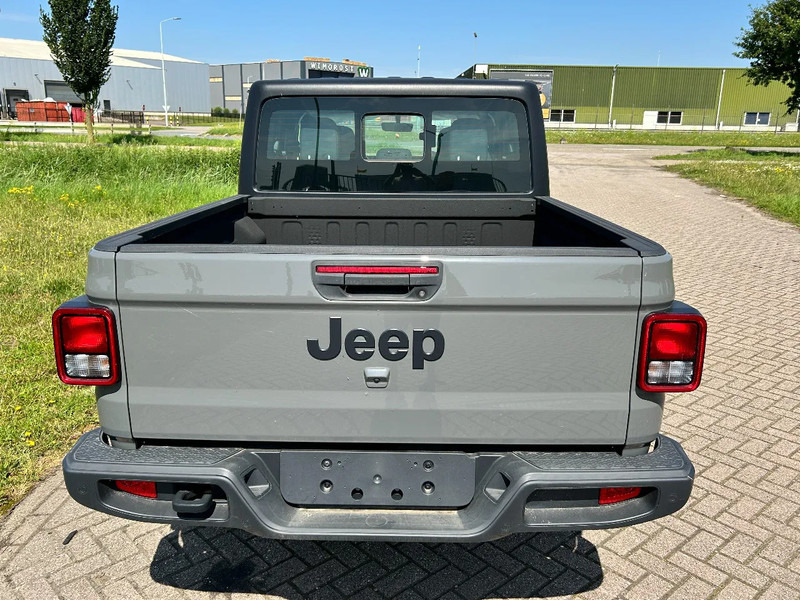 Jeep Gladiator PICK-UP 4x4 3.6L 24V VVT - 10 UNITS -T1 CUSTOM GOODS - Пикап, Бус с двойна кабина: снимка 4 Jeep Gladiator PICK-UP 4x4 3.6L 24V VVT - 10 UNITS -T1 CUSTOM GOODS - Пикап, Бус с двойна кабина: снимка 4