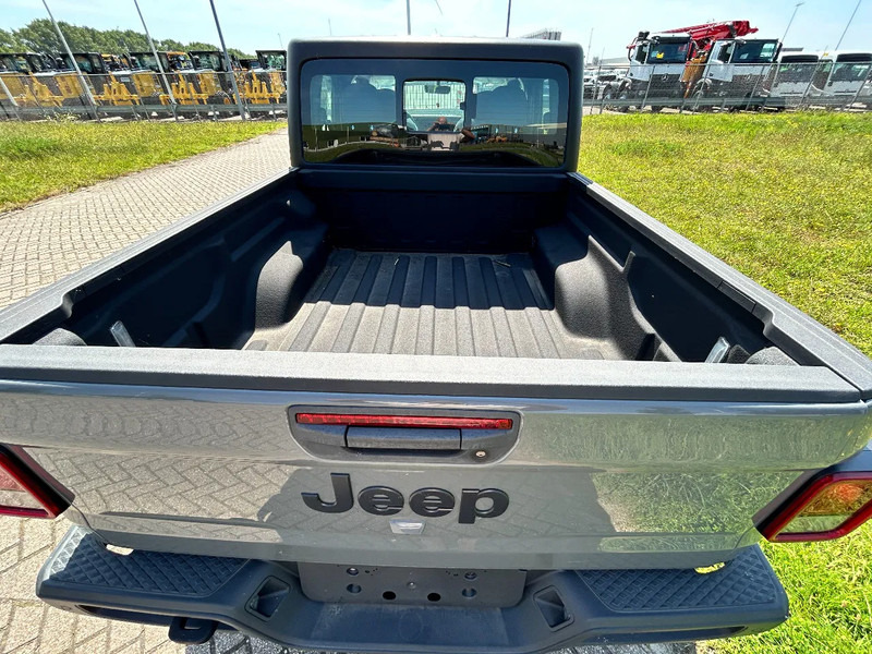 Лизинг на Jeep Gladiator PICK-UP 4x4 3.6L 24V VVT - 10 UNITS -T1 CUSTOM GOODS Jeep Gladiator PICK-UP 4x4 3.6L 24V VVT - 10 UNITS -T1 CUSTOM GOODS: снимка 9