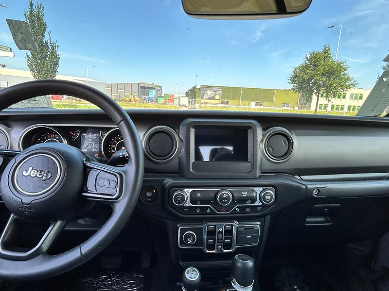Лизинг на Jeep Gladiator PICK-UP 4x4 3.6L 24V VVT - 10 UNITS -T1 CUSTOM GOODS Jeep Gladiator PICK-UP 4x4 3.6L 24V VVT - 10 UNITS -T1 CUSTOM GOODS: снимка 11