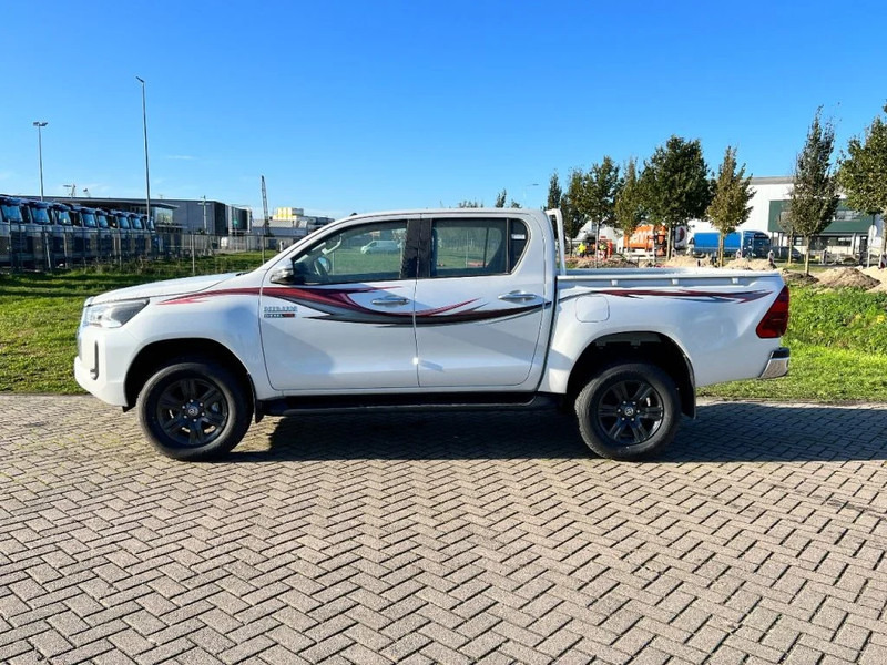 Toyota Hilux GLX SR5 4x4 - 2 UNITS IN STOCK - 2.4 D Double Cab - EURO 2 - NEW!! - Пикап, Бус с двойна кабина: снимка 2 Toyota Hilux GLX SR5 4x4 - 2 UNITS IN STOCK - 2.4 D Double Cab - EURO 2 - NEW!! - Пикап, Бус с двойна кабина: снимка 2
