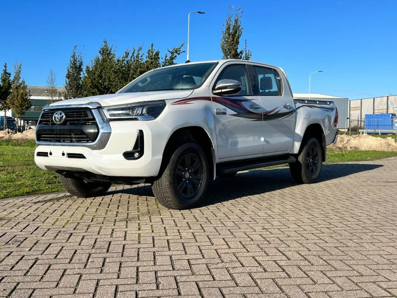 Toyota Hilux GLX SR5 4x4 - 2 UNITS IN STOCK - 2.4 D Double Cab - EURO 2 - NEW!! - Пикап, Бус с двойна кабина: снимка 1 Toyota Hilux GLX SR5 4x4 - 2 UNITS IN STOCK - 2.4 D Double Cab - EURO 2 - NEW!! - Пикап, Бус с двойна кабина: снимка 1