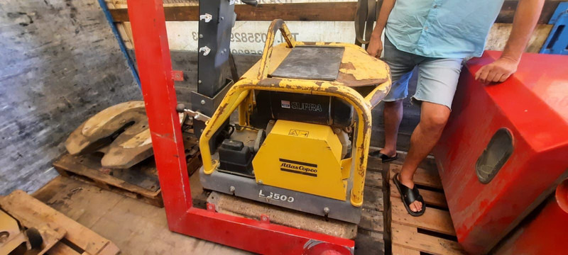 Atlas-Copco Rüttelplatte LJ500 - Виброплоча: снимка 1 Atlas-Copco Rüttelplatte LJ500 - Виброплоча: снимка 1