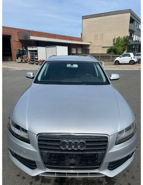 Audi A4 - Лек автомобил: снимка 4 Audi A4 - Лек автомобил: снимка 4