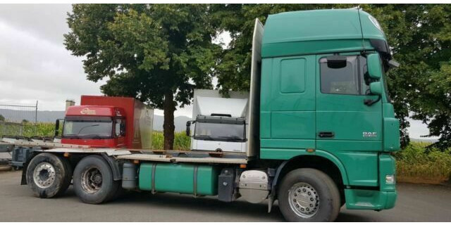DAF XF105-460Super Spacs Cap G.Haus/Hoch Retarder - Камион за дърва: снимка 3 DAF XF105-460Super Spacs Cap G.Haus/Hoch Retarder - Камион за дърва: снимка 3