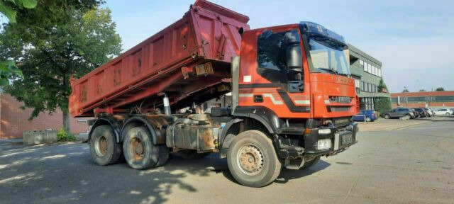Iveco 260AD500PS 6x4 Blatt/Blatt AHK Retarder - Самосвал камион: снимка 3 Iveco 260AD500PS 6x4 Blatt/Blatt AHK Retarder - Самосвал камион: снимка 3