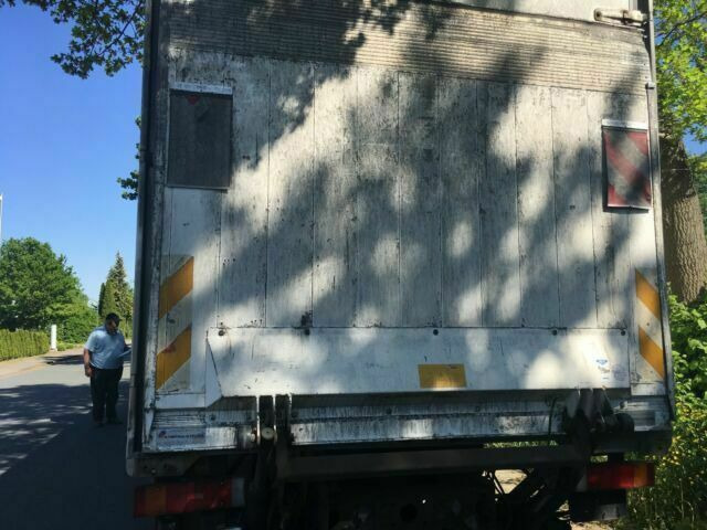 Iveco ML120 E22 Kühlkoffer LBW Deutsche Maschine - Рефрижератор камион: снимка 4 Iveco ML120 E22 Kühlkoffer LBW Deutsche Maschine - Рефрижератор камион: снимка 4