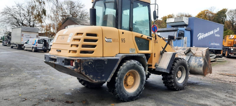 Komatsu WA95-3 - Колесен товарач: снимка 3 Komatsu WA95-3 - Колесен товарач: снимка 3