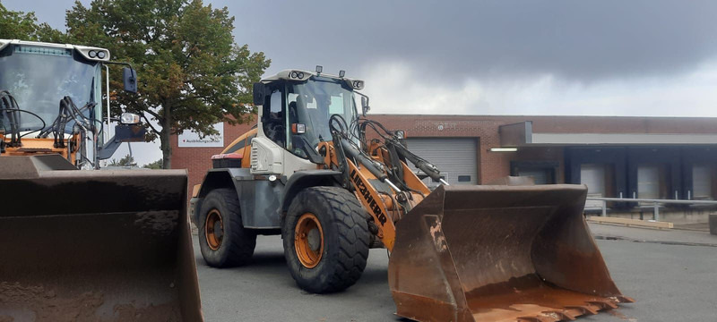 Liebherr L542 1-Hand Reifen:50% Deuschema - Колесен товарач: снимка 4 Liebherr L542 1-Hand Reifen:50% Deuschema - Колесен товарач: снимка 4